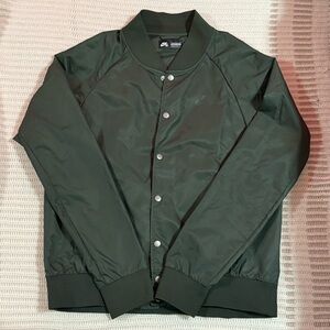 Nike Men's Dark Green Weatherproof Jacket